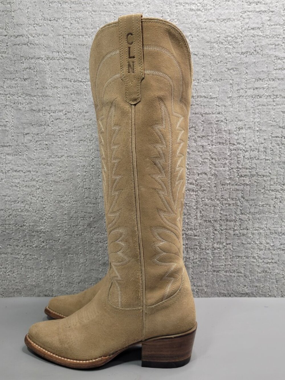 Tecovas The Abby Women's Size US 5B Driftwood Suede Cowgirl Boots. - Picture 2 of 13
